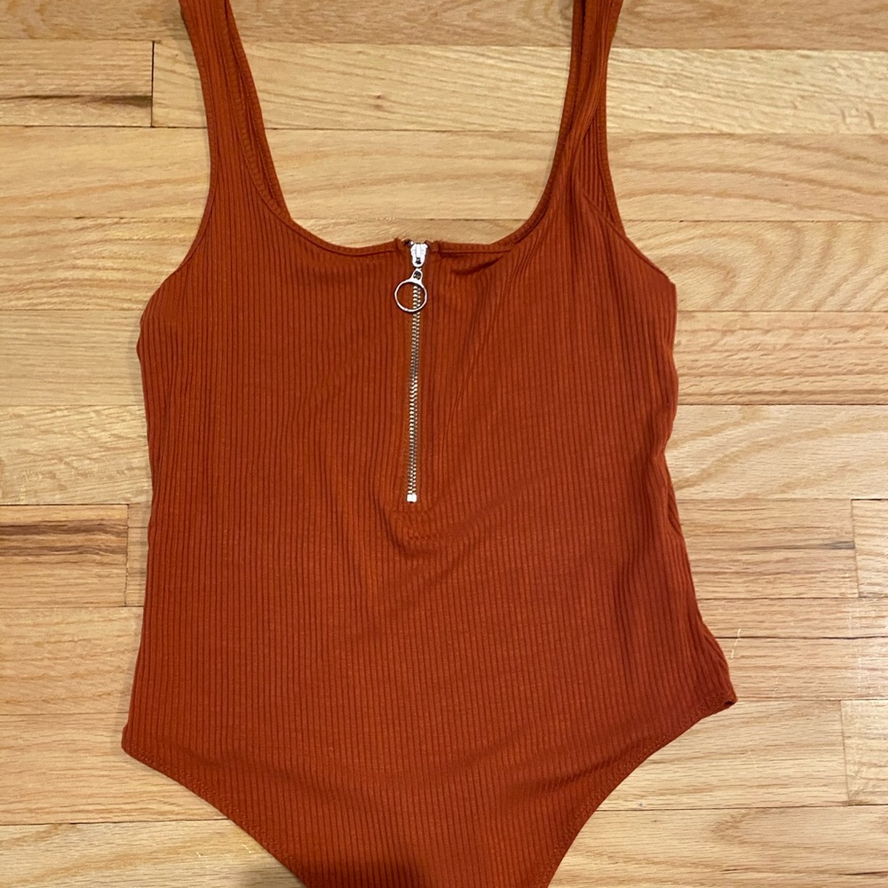 Sleeveless bodysuit!